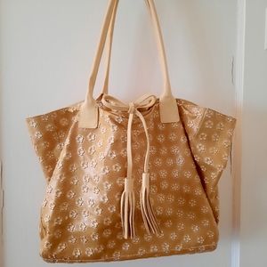 Cavalcanti Italian Leather Tote Bag